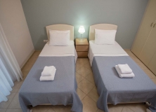 Agios-Ioannis-Villas-Interior-Lefkada-Twin-Bedroom-10