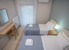 Agios-Ioannis-Villas-Interior-Lefkada-Twin-Bedroom-8